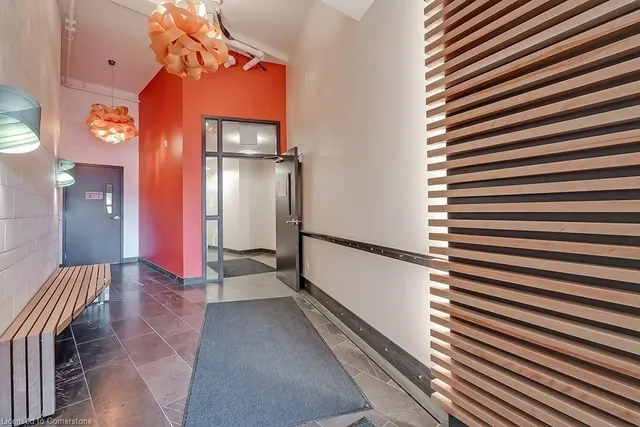 Additional image 16 of 121 King St Unit 106