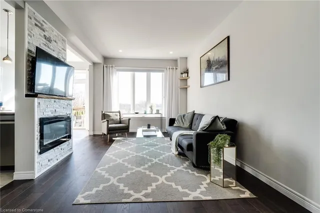 Additional image 9 of 144 Hazelton Ave