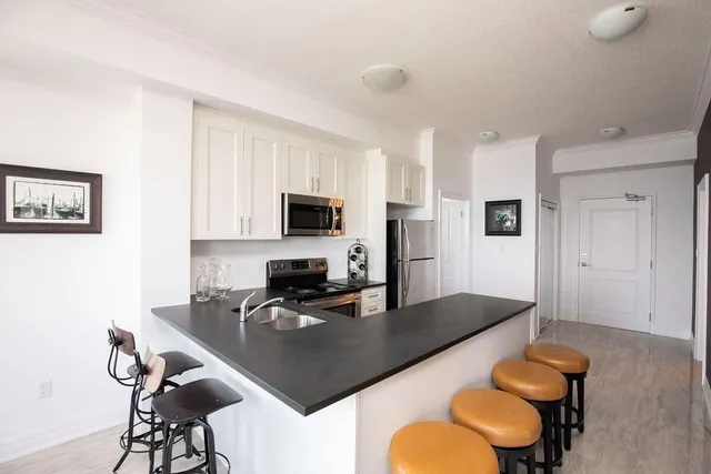 Additional image 9 of 101 SHOREVIEW PLACE Unit 608