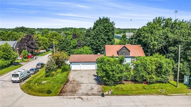 Additional image 37 of 1 Northcliffe Ave