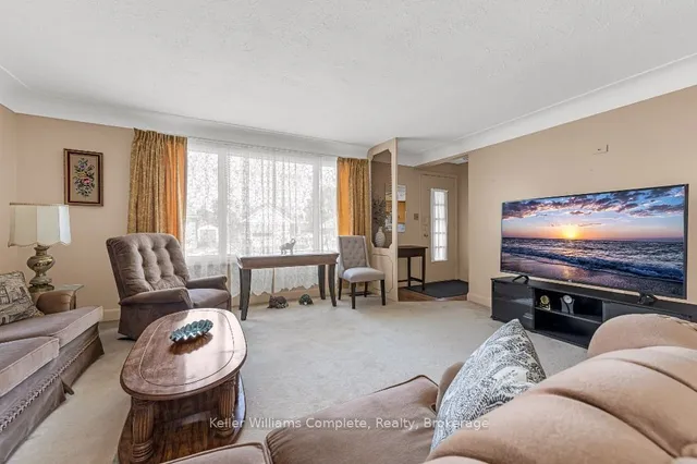 Additional image 3 of 139 Tragina Ave