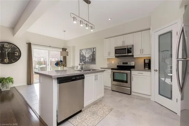 Additional image 5 of 124 Shoreview Pl