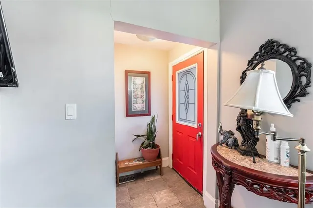 Additional image 8 of 21 SEVERN St