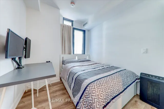 Additional image 24 of 1 Jarvis St Unit 624