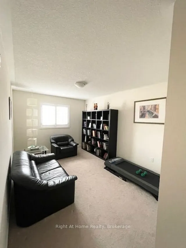 Additional image 17 of 35 CHARLESWOOD Cres