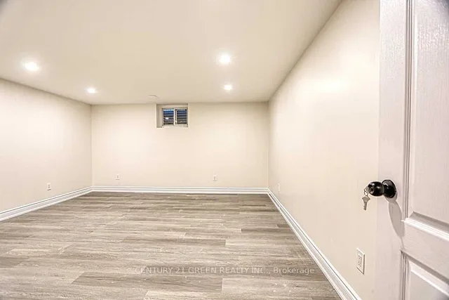 Additional image 28 of 164 Gardiner Dr