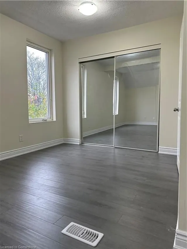 Additional image 6 of 57 Beach Rd