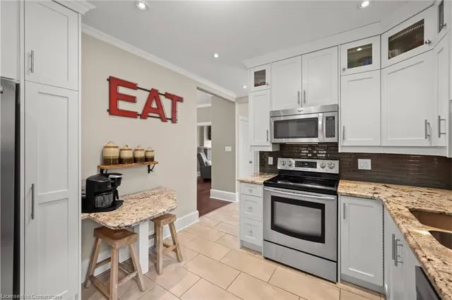 Additional image 9 of 407 Aberdeen Ave