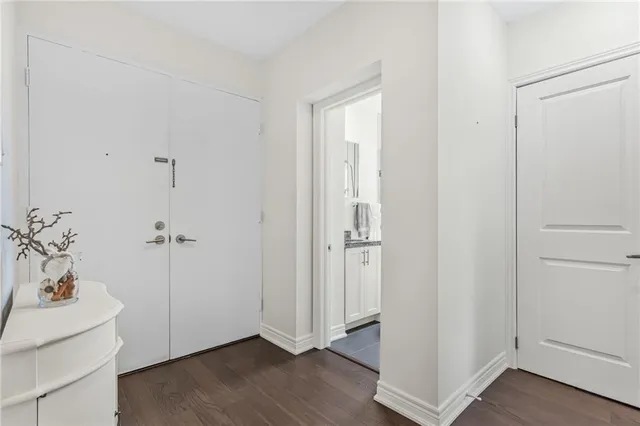 Additional image 24 of 350 CONCESSION St Unit 303