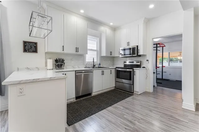 Additional image 5 of 126 CAVELL Ave