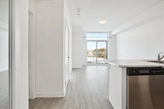 Additional image 6 of 450 DUNDAS St Unit 308