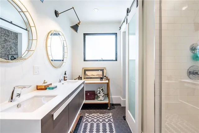 Additional image 16 of 97 OVERDALE Ave