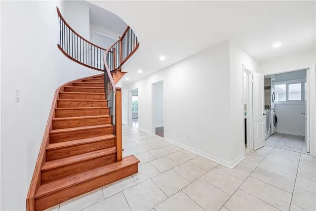 Additional image 4 of 494 DICENZO Dr