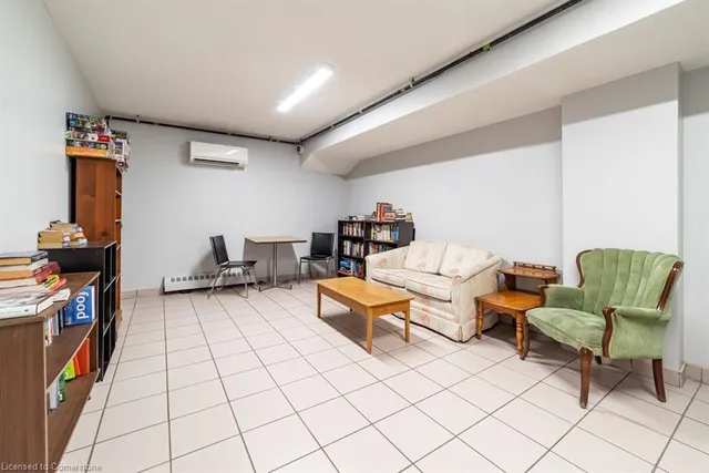 Additional image 32 of 1966 Main St Unit 406