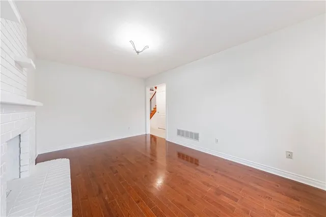 Additional image 21 of 494 DICENZO Dr