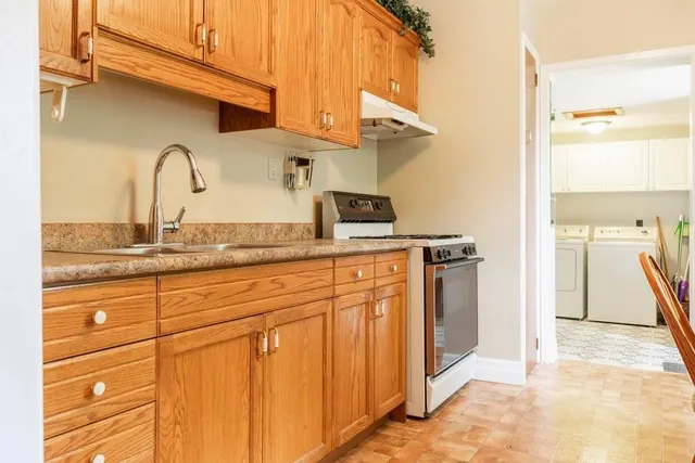 Additional image 25 of 34 BALDWIN St