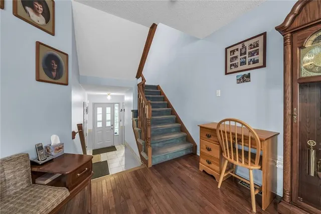 Additional image 20 of 84 FRANCES Ave