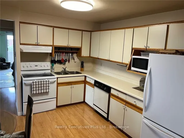 Additional image 6 of 21 EAST Ave Unit 604