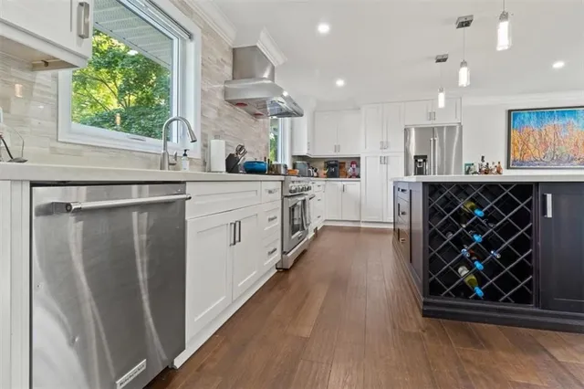 Additional image 16 of 2 CAREY St