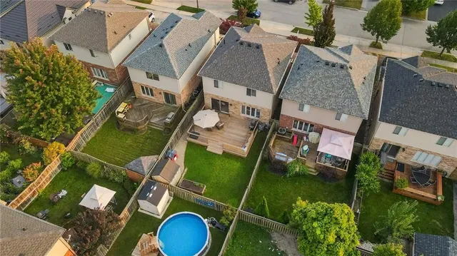 Additional image 35 of 31 TOPAZ St