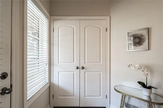 Additional image 2 of 219 DUNDAS St Unit 26