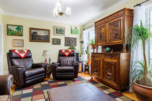 Additional image 36 of 80 STANLEY Ave