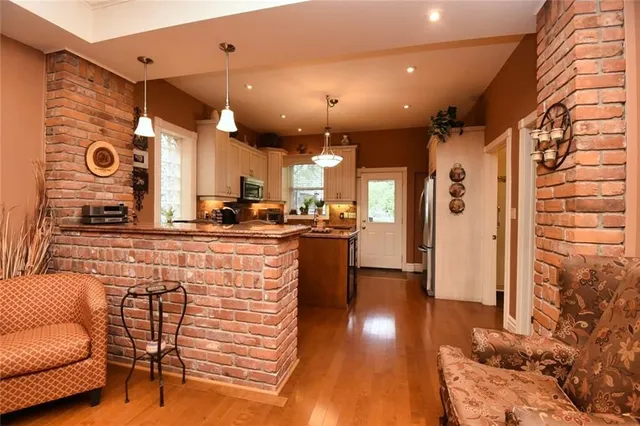 Additional image 22 of 152 HOMEWOOD Ave