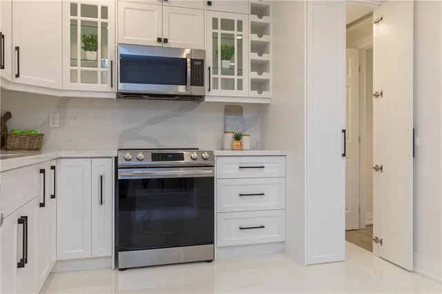 Additional image 28 of 564 ABERDEEN Ave