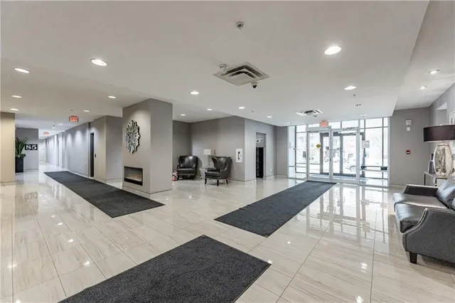 Additional image 4 of 81 ROBINSON St Unit 103