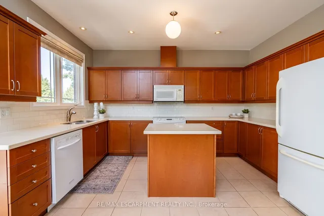 Additional image 12 of 55 Landscapes Tr