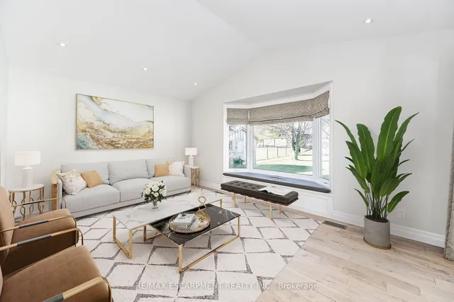 Additional image 10 of 106 Overdale Ave