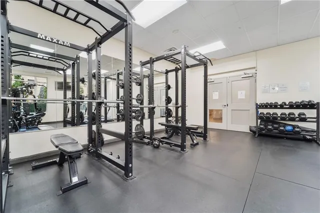 Additional image 37 of 90 CHARLTON Ave Unit 801