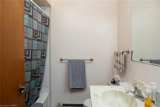 Additional image 42 of 2606 Harrisburg Rd