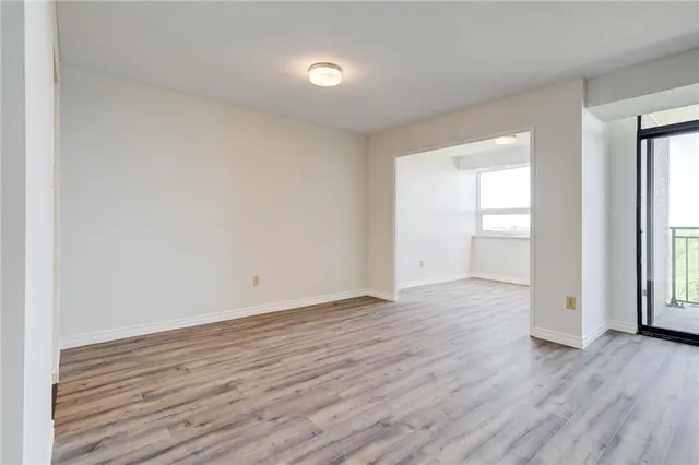 Additional image 8 of 500 GREEN Rd Unit 903