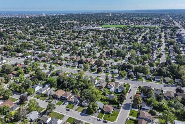 Additional image 9 of 35 DOROTHY St