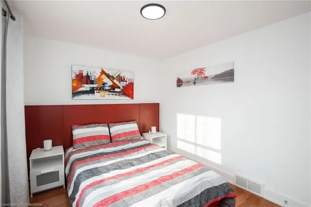 Additional image 26 of 76 Pinewarbler Dr