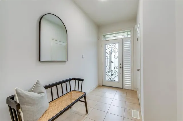 Additional image 5 of 105 HIGHGATE Dr