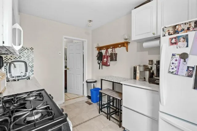 Additional image 22 of 1258 6 Hwy