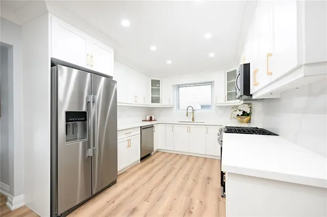 Additional image 15 of 12 SOLOMON Cres