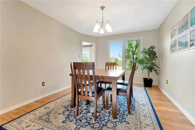 Additional image 17 of 210 BLUEBELL Cres