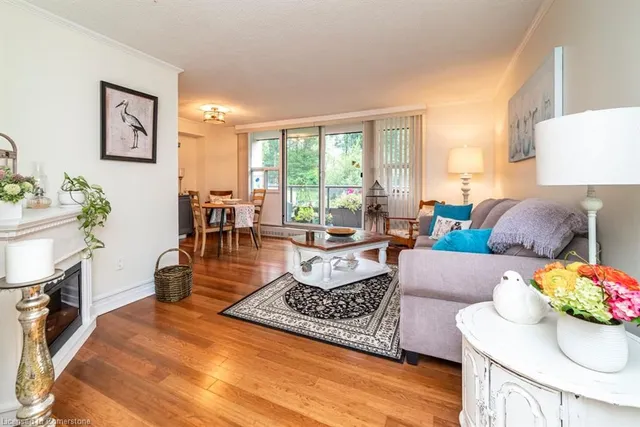 Additional image 7 of 1966 Main St Unit 406