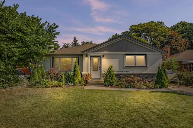 Additional image 2 of 317 GLENHOLME Ave