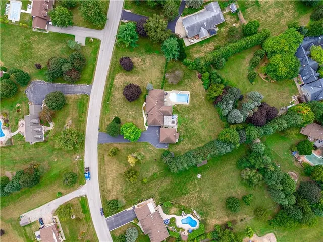 Additional image 40 of 5 ELLEN St