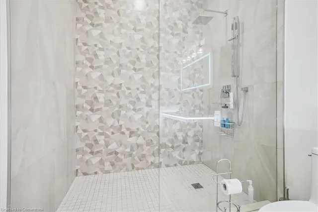 Additional image 10 of 146 Catharine St