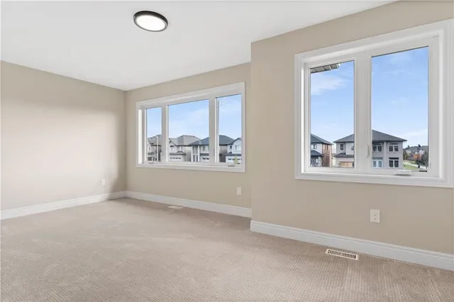 Additional image 15 of 33 HAMPSHIRE Pl