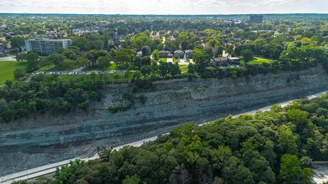 Additional image 12 of 182 Concession St