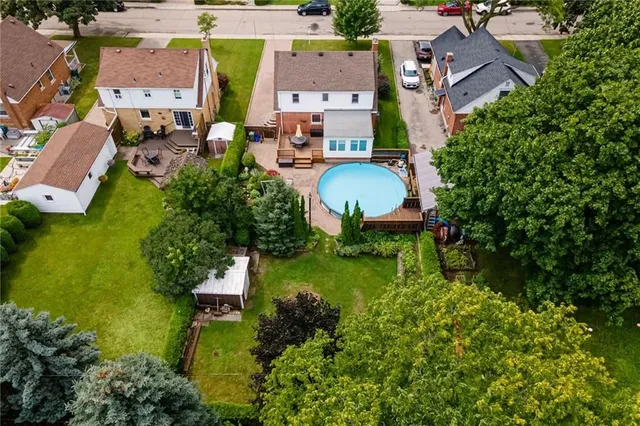 Primary image of 21 GAILMONT Dr