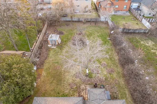 Additional image 38 of 63 DEERHURST Rd