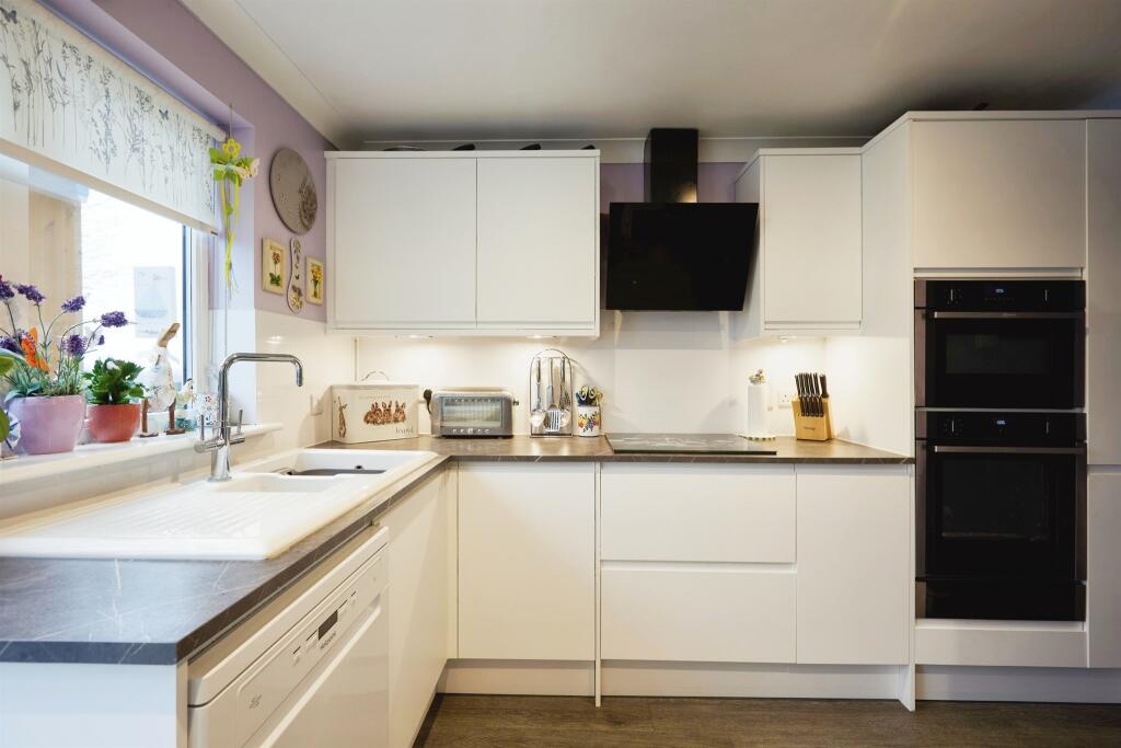 Additional image 5 of Grants Close, Wincanton