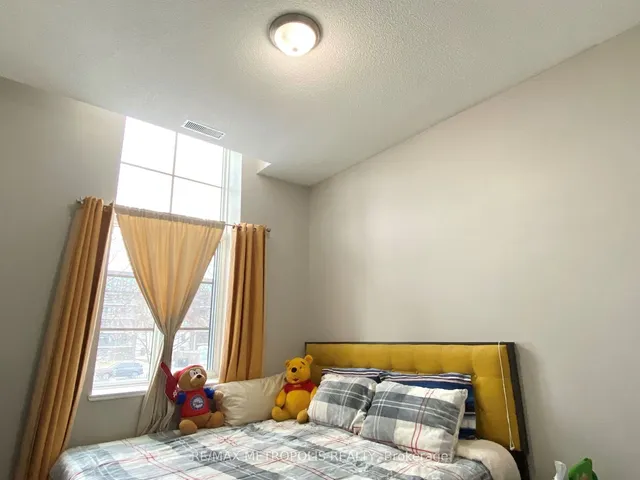 Additional image 13 of 262 Dundas St Unit 210